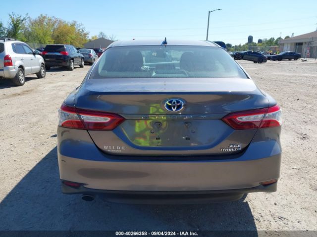 4T1B21HK9KU513155 Toyota Camry Hybrid Xle