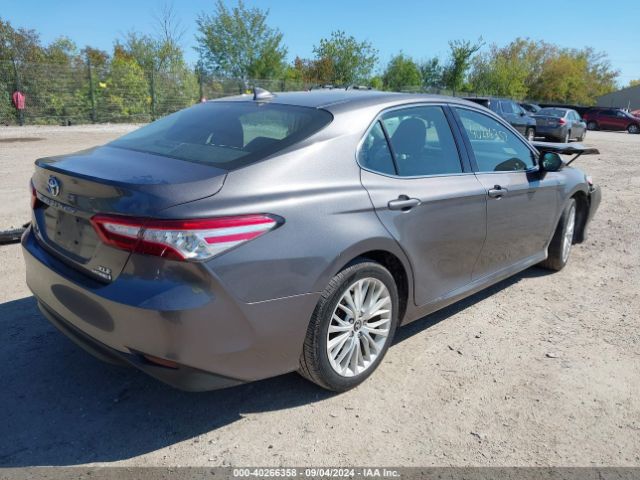 4T1B21HK9KU513155 Toyota Camry Hybrid Xle