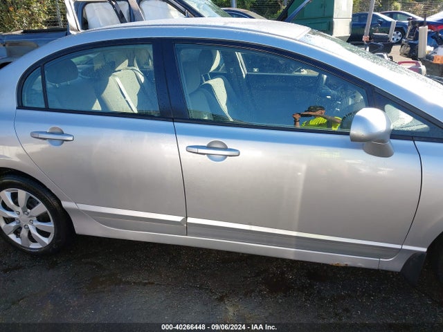 Aukcja sprzedaży 2008 Honda Civic Sdn Lx, vin: 2HGFA16558H318382, numer aukcji: 40266448