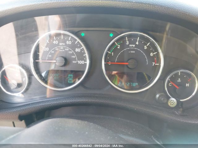 1C4BJWDG2FL521373 Jeep Wrangler Unlimited Sport