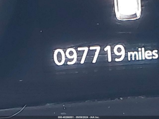 JA4AD2A36HZ068172 Mitsubishi Outlander Es