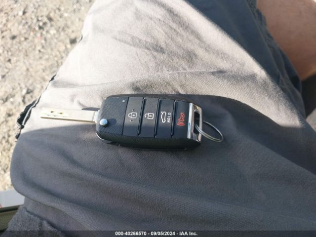 3KPA25AD0PE579411 KIA Rio 5-door S