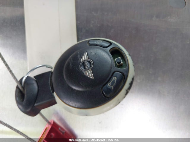 2009 MINI COOPER WMWMF33599TW72415 Photo 10
