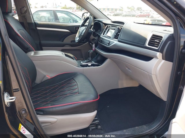 Toyota Highlander Le 2014 5TDZARFHXES008388 Image 5