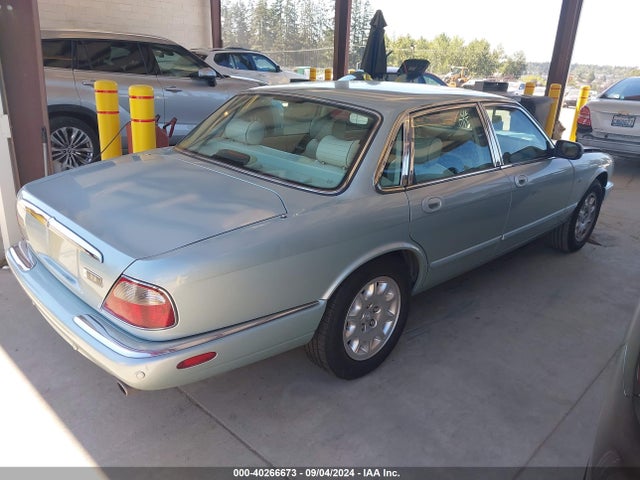 2002 JAGUAR XJ8 SAJDA14C22LF41971 Photo 3