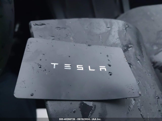 2021 TESLA MODEL Y 5YJYGDEEXMF125332 Photo 10