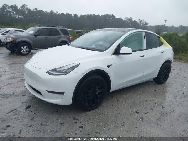 2021 TESLA MODEL Y 5YJYGDEEXMF125332 Photo 1