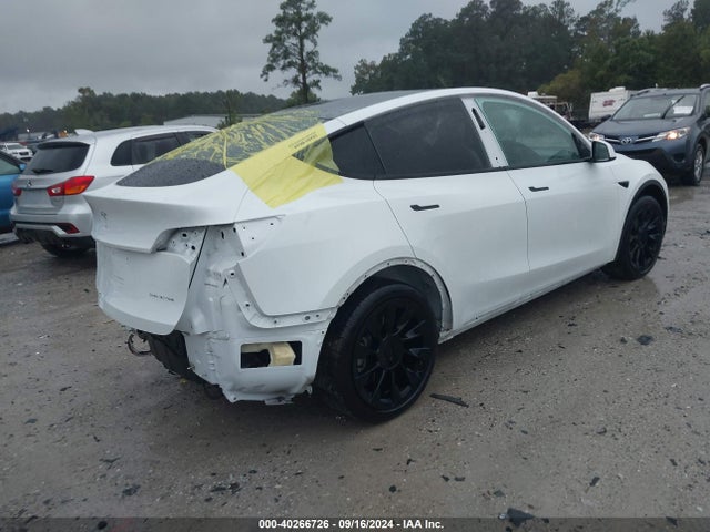 2021 TESLA MODEL Y 5YJYGDEEXMF125332 Photo 3