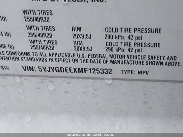 2021 TESLA MODEL Y 5YJYGDEEXMF125332 Photo 8