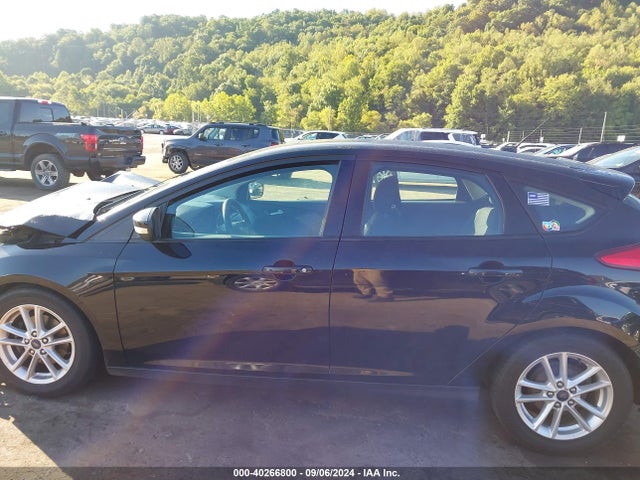 Ford FOCUS SE 2016 1FADP3K21GL269569 Image 14