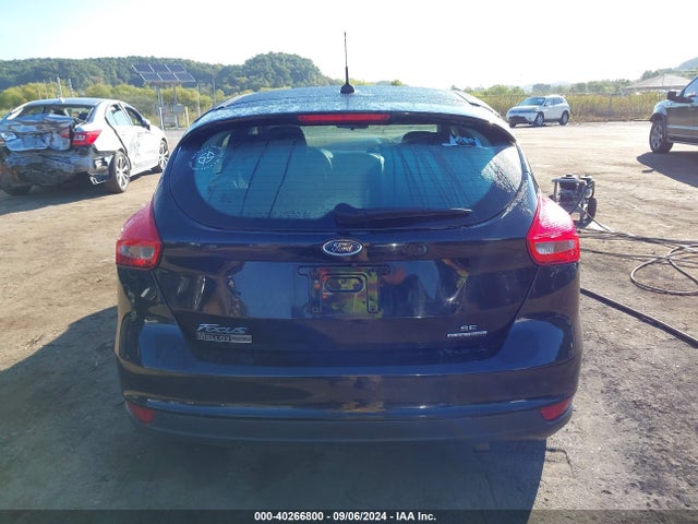 Ford FOCUS SE 2016 1FADP3K21GL269569 Image 16