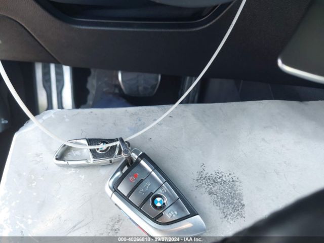 WBAJA5C38HG895256 BMW 530I