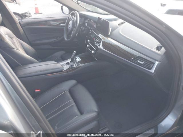 WBAJA5C38HG895256 BMW 530I