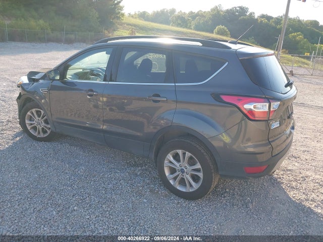 Ford ESCAPE SE 2018 1FMCU9GD5JUD48932 Image 3