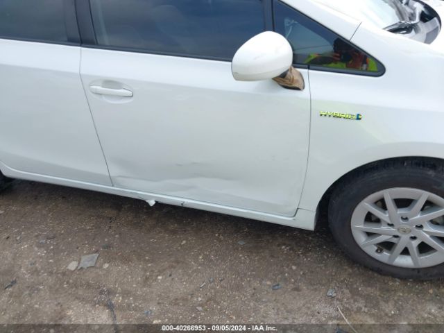 JTDZN3EU6E3329037 Toyota Prius V Three