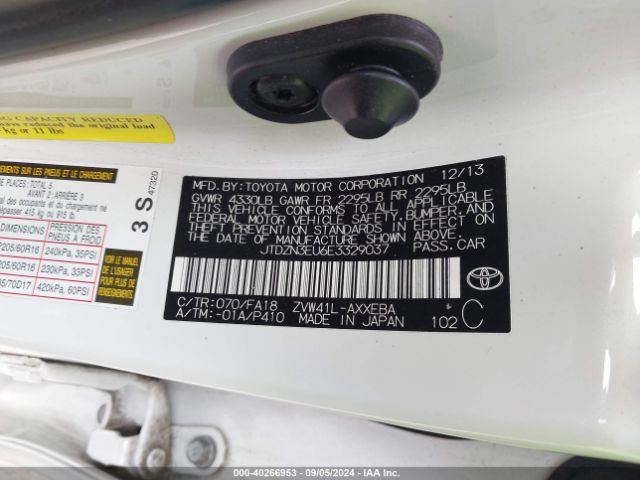JTDZN3EU6E3329037 Toyota Prius V Three