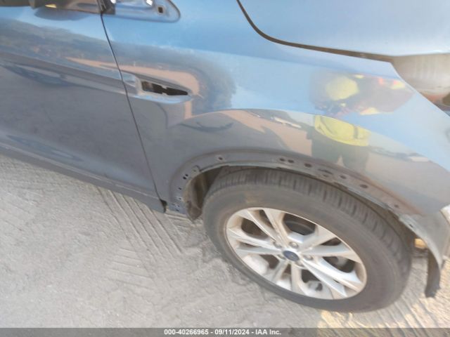 1FMCU0GD2JUB40731 Ford ESCAPE SE