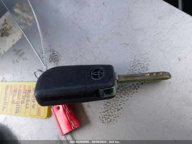 JTDEPRAE5LJ044915 Toyota COROLLA LE