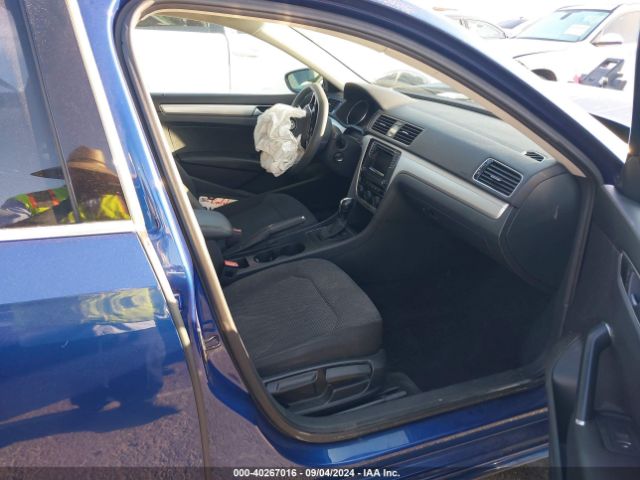 1VWAT7A39GC039690 Volkswagen Passat 1.8t S