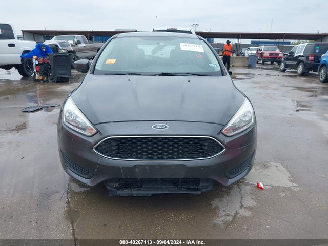 Ford FOCUS SE 2018 1FADP3K20JL229104 Image 12