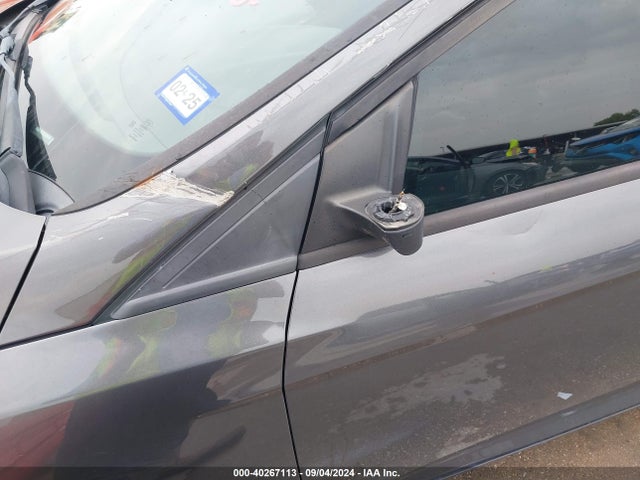 Ford FOCUS SE 2018 1FADP3K20JL229104 Image 17