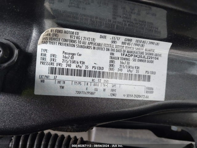 Ford FOCUS SE 2018 1FADP3K20JL229104 Image 9