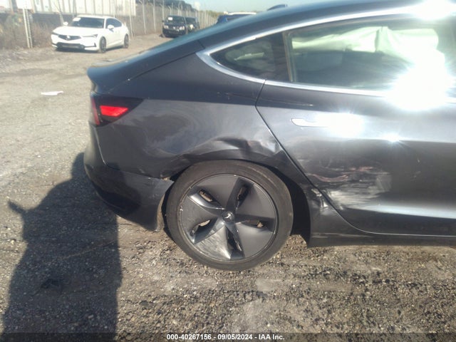 2019 TESLA MODEL 3 5YJ3E1EA2KF416139 Photo 5