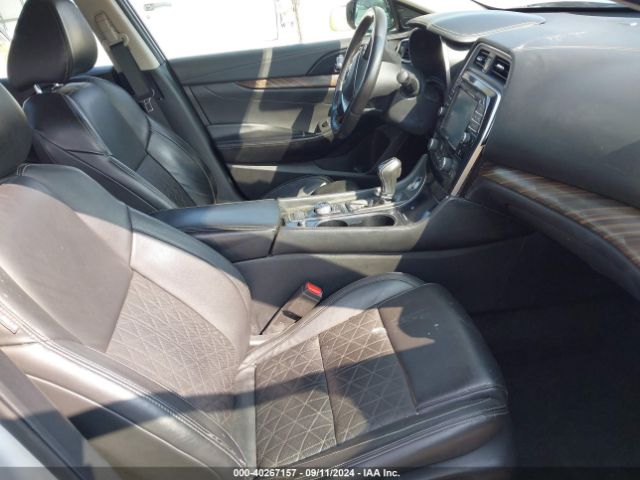 1N4AA6AP2HC401968 Nissan Maxima 3.5 Platinum