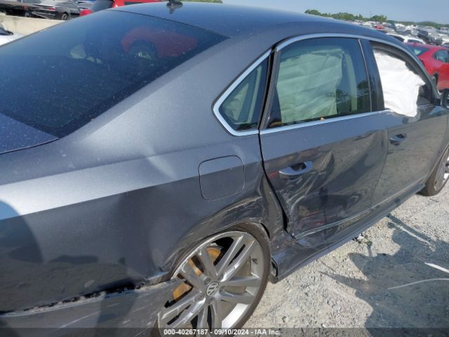 1VWAT7A37GC062532 Volkswagen Passat 1.8t R-line