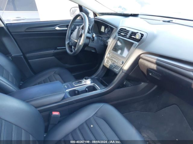 3FA6P0HD4JR202294 Ford FUSION SE