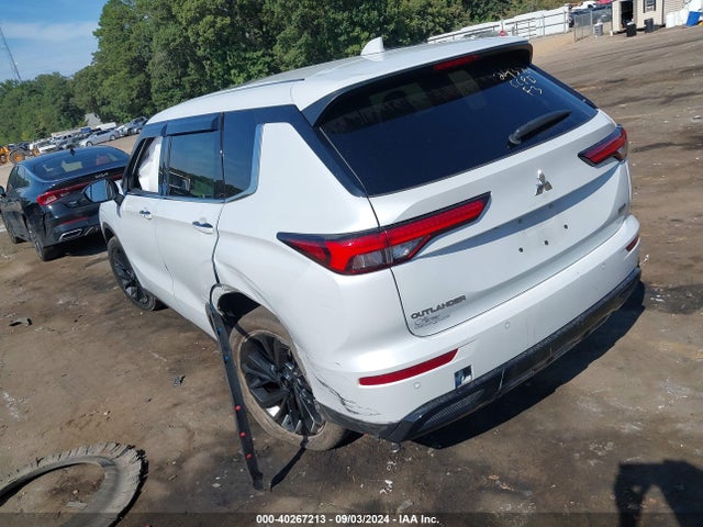2022 MITSUBISHI OUTLANDER JA4J3UA87NZ062595 Photo 2