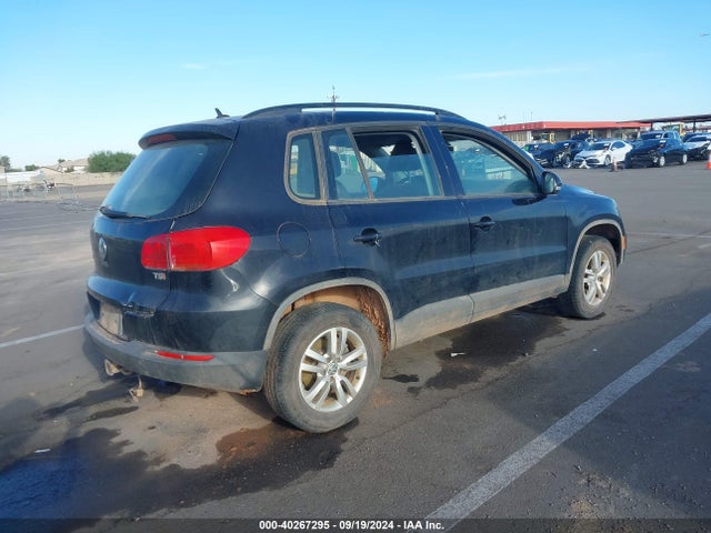 WVGAV7AXXGW501829 Volkswagen TIGUAN S