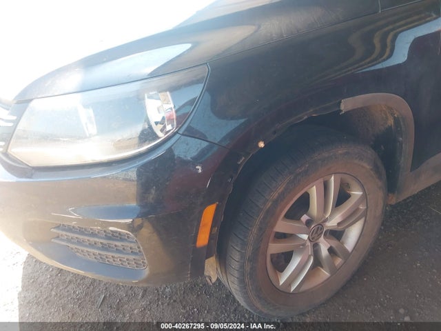 WVGAV7AXXGW501829 Volkswagen TIGUAN S