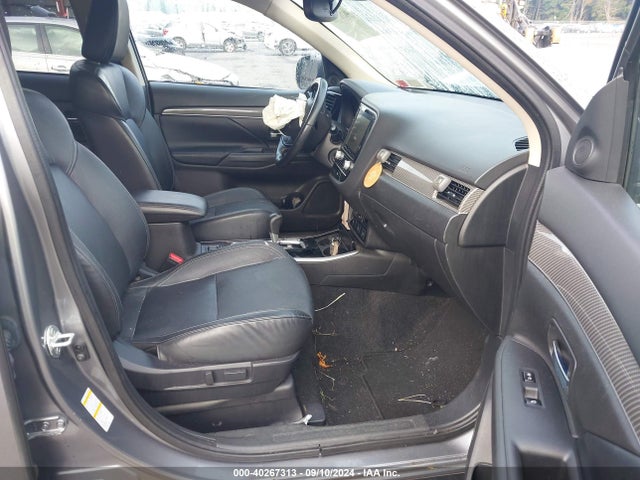 2020 MITSUBISHI OUTLANDER JA4AZ3A32LZ018370 Photo 4