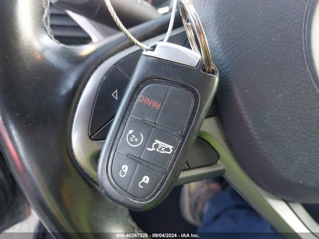 1C4PJMDX3KD435228 Jeep Cherokee Limited 4x4