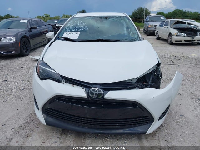 Toyota COROLLA LE 2018 5YFBURHE1JP763220 Image 13