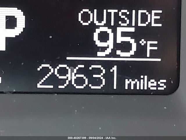 Toyota COROLLA LE 2018 5YFBURHE1JP763220 Image 16