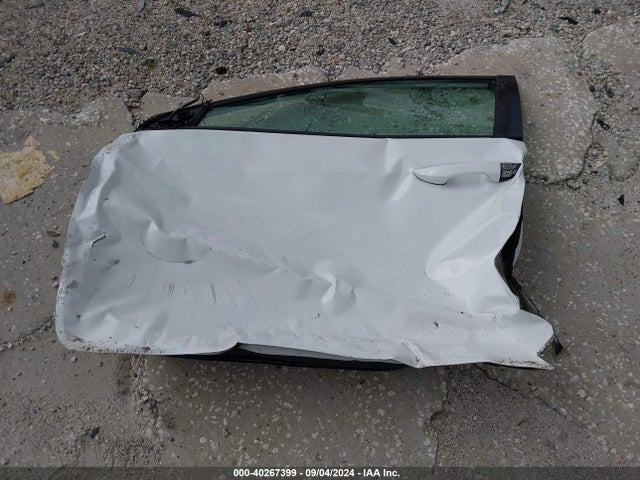 Toyota COROLLA LE 2018 5YFBURHE1JP763220 Image 12