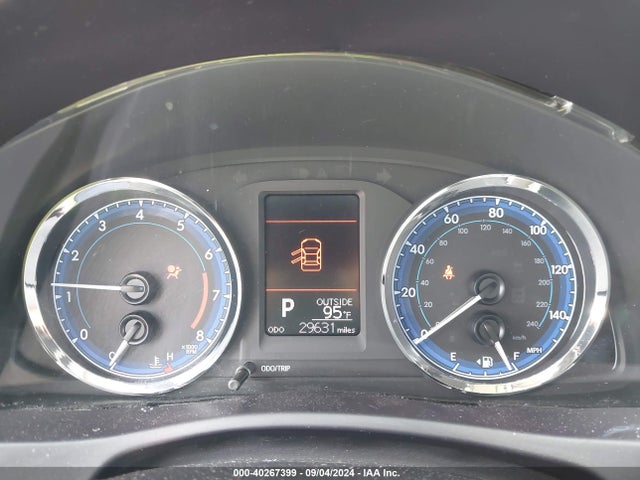 Toyota COROLLA LE 2018 5YFBURHE1JP763220 Image 7