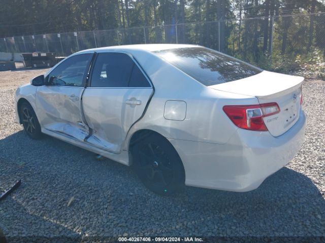 4T1BF1FK1EU417046 Toyota CAMRY SE