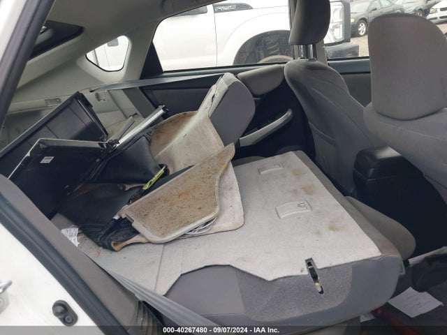 Toyota Prius Two 2015 JTDKN3DU2F1999278 Image 8