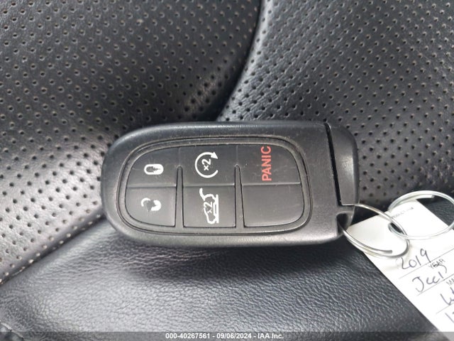 40267561 :رقم المزاد ، MVIN391267IND vin ، 2019 Jeep Cherokee Limited 4x4 مزاد بيع
