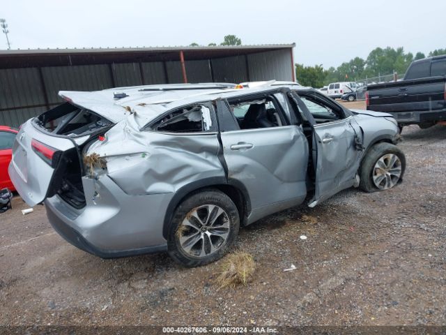 5TDGZRAHXMS516544 Toyota Highlander Xle