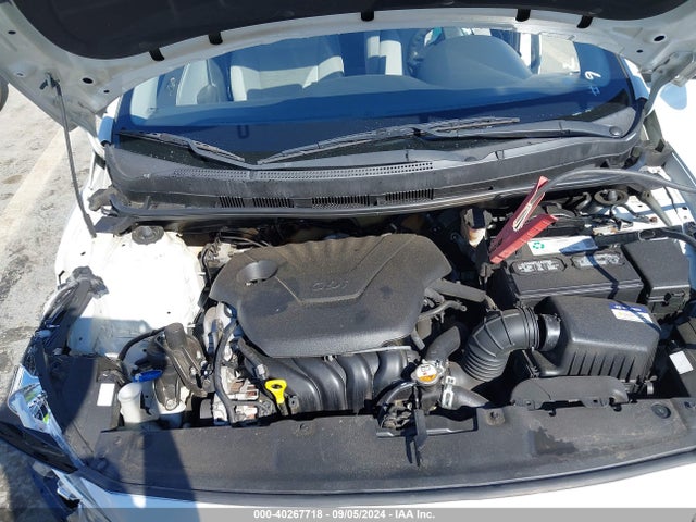 Hyundai ACCENT SE 2017 KMHCT4AE6HU388180 Image 10