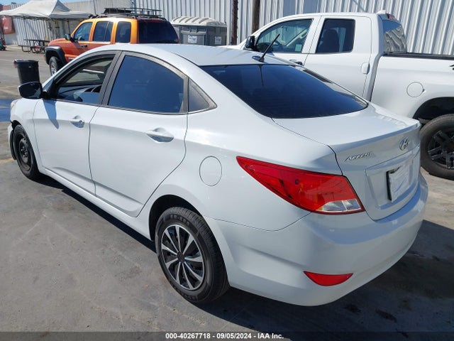 Hyundai ACCENT SE 2017 KMHCT4AE6HU388180 Image 3