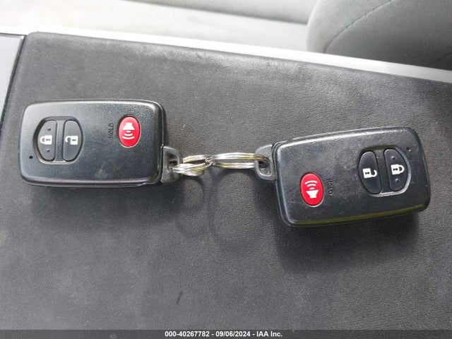 Toyota Prius V Two 2014 JTDZN3EU7E3318628 Image 11
