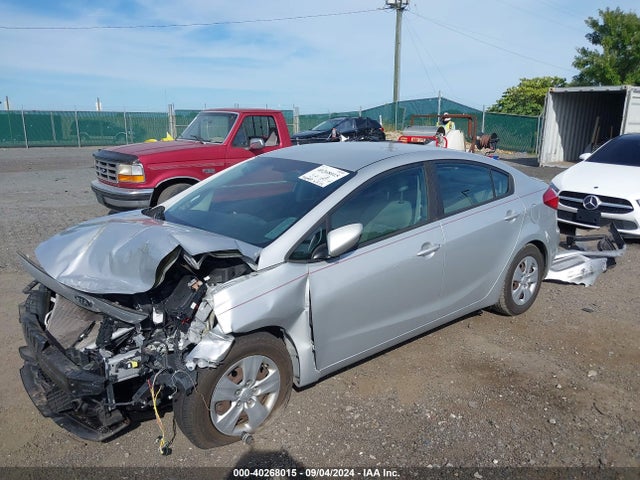 KIA FORTE LX 2015 KNAFK4A60F5403399 Image 2