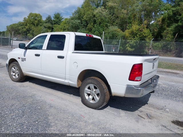 3C6RR7KT8MG670501 RAM 1500 Classic Tradesman  4x4 5'7 Box