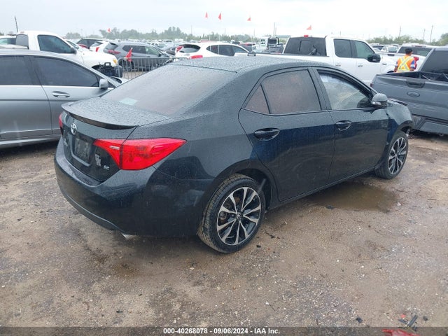 Toyota COROLLA SE 2017 5YFBURHE6HP712578 Image 4