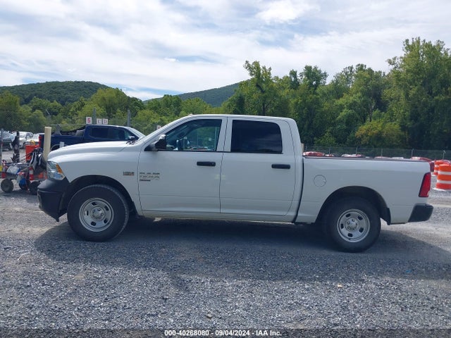 3C6RR7KTXPG641344 RAM 1500 Classic Tradesman  4x4 5'7 Box